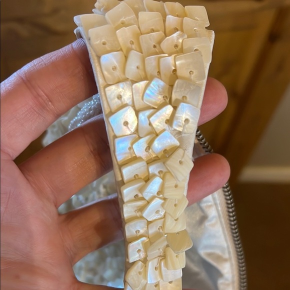 From India To You | Real Seashell Handbag - Picture 4 of 10